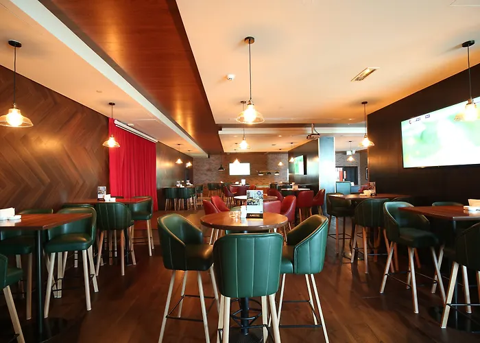 Holiday Inn Express Dubai Airport By IhgAlbergo